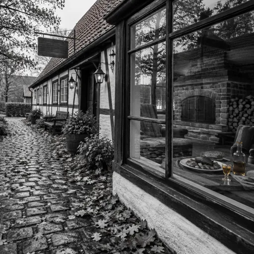 Kroen om efteråret: pejsestue, vildtret og en snaps mod mørket